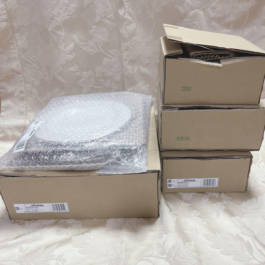 ノリタケ ホワイトパレス シルバー 食器セット 各４枚ずつ