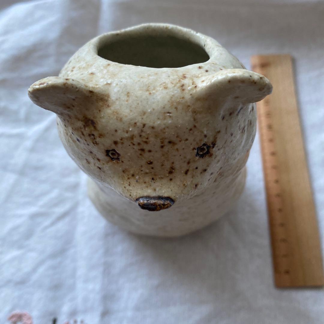 金成潤子さんのくまさんの陶器花瓶