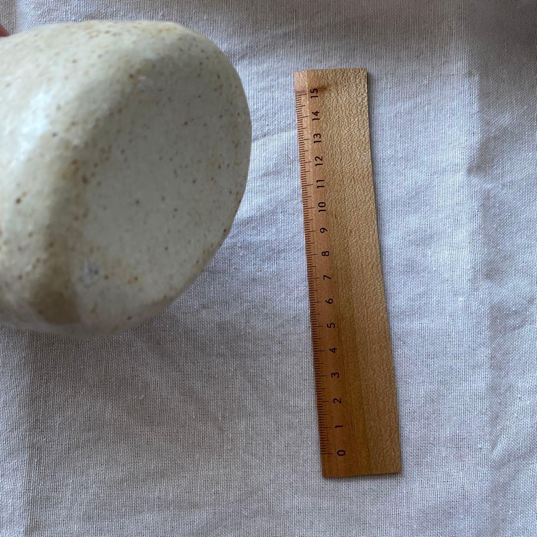 金成潤子さんのくまさんの陶器花瓶