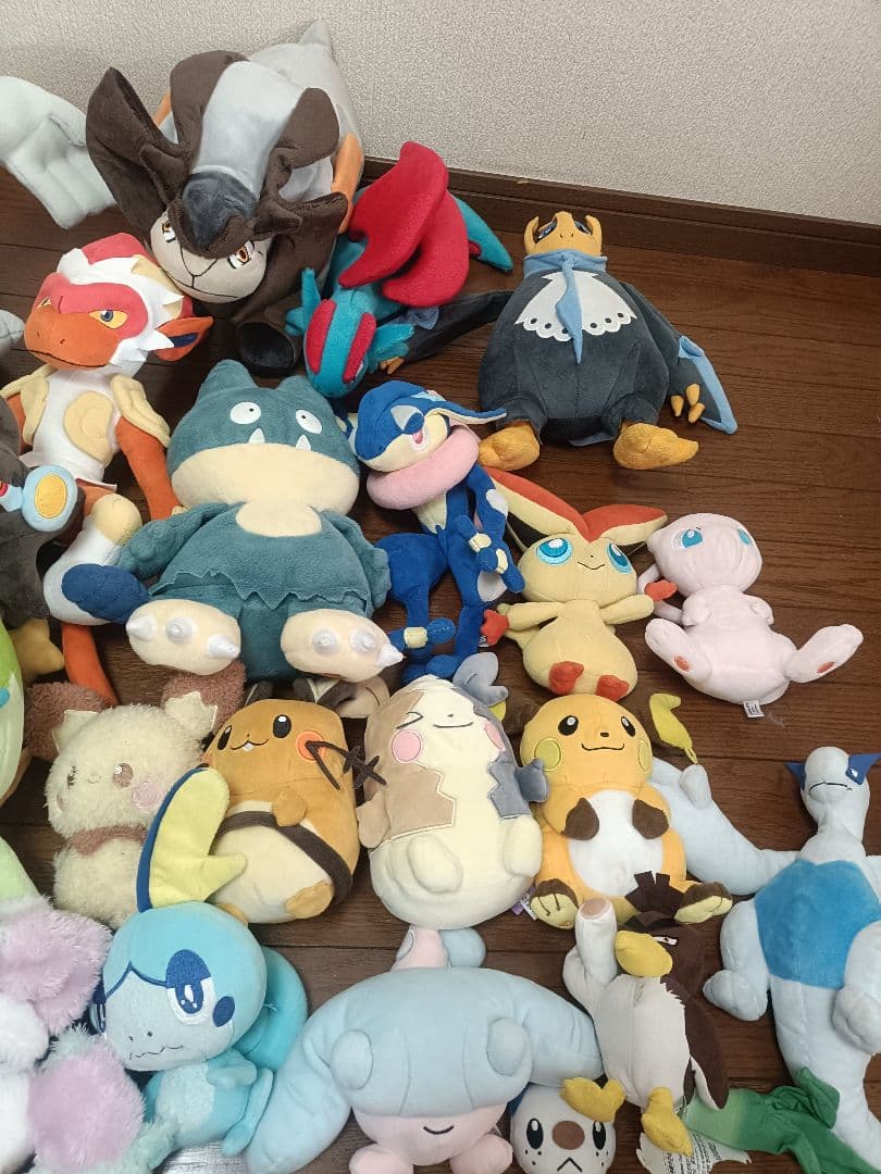 ポケモンセンター限定　タカラトミー　三英貿易　大量　ポケモン　ぬいぐるみ