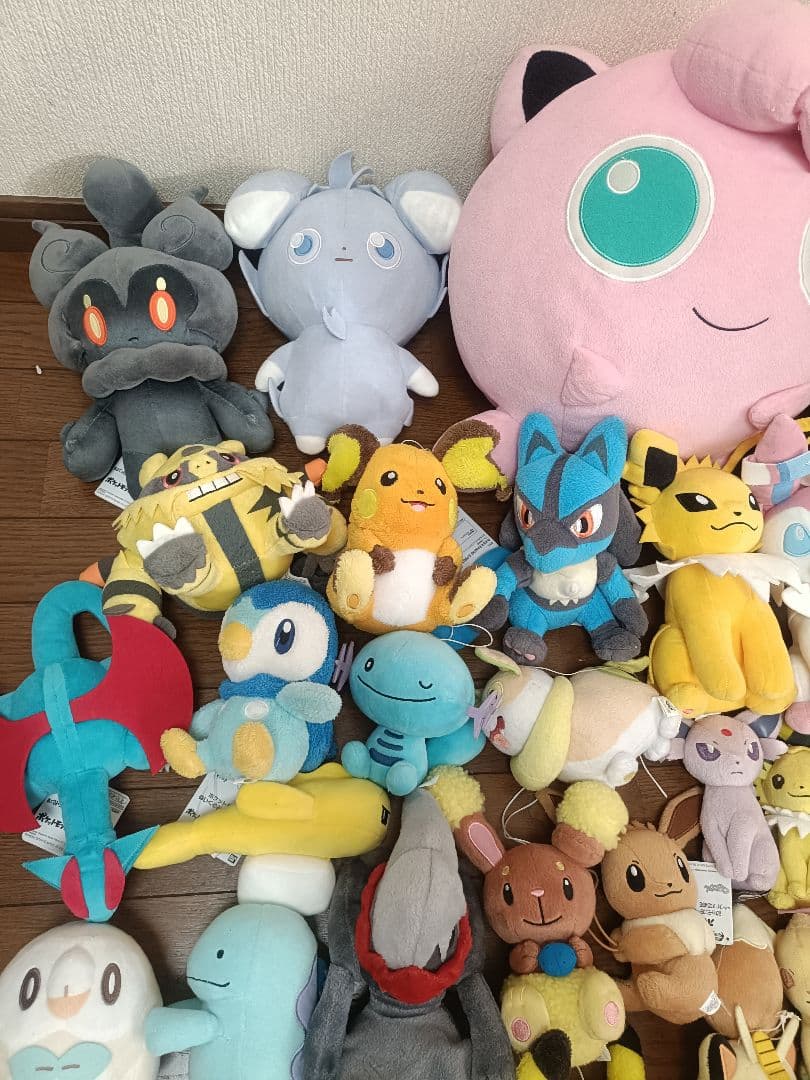 ポケモンセンター限定　タカラトミー　三英貿易　大量　ポケモン　ぬいぐるみ