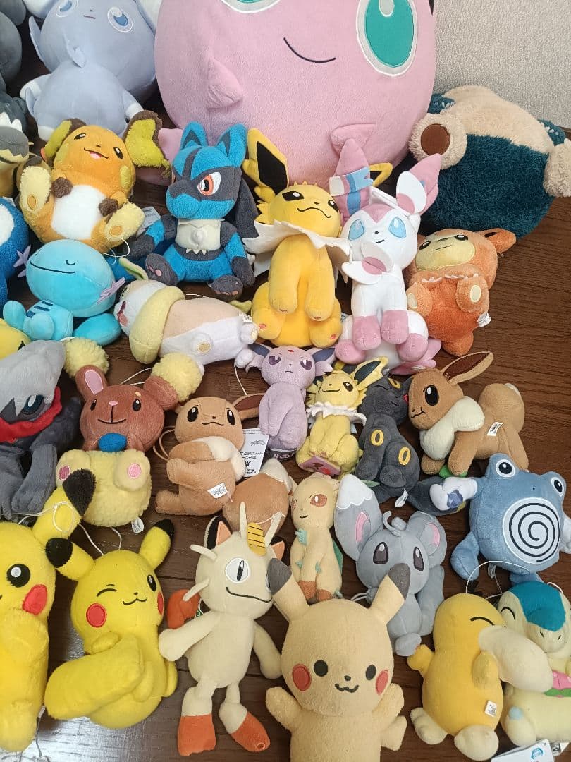 ポケモンセンター限定　タカラトミー　三英貿易　大量　ポケモン　ぬいぐるみ
