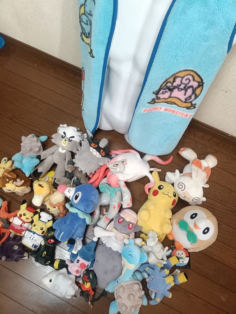 ポケモンセンター限定　タカラトミー　三英貿易　大量　ポケモン　ぬいぐるみ