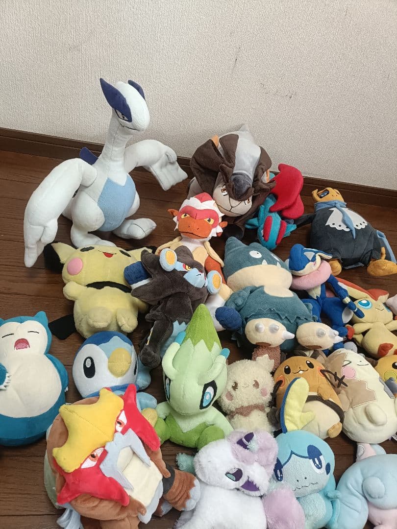 ポケモンセンター限定　タカラトミー　三英貿易　大量　ポケモン　ぬいぐるみ