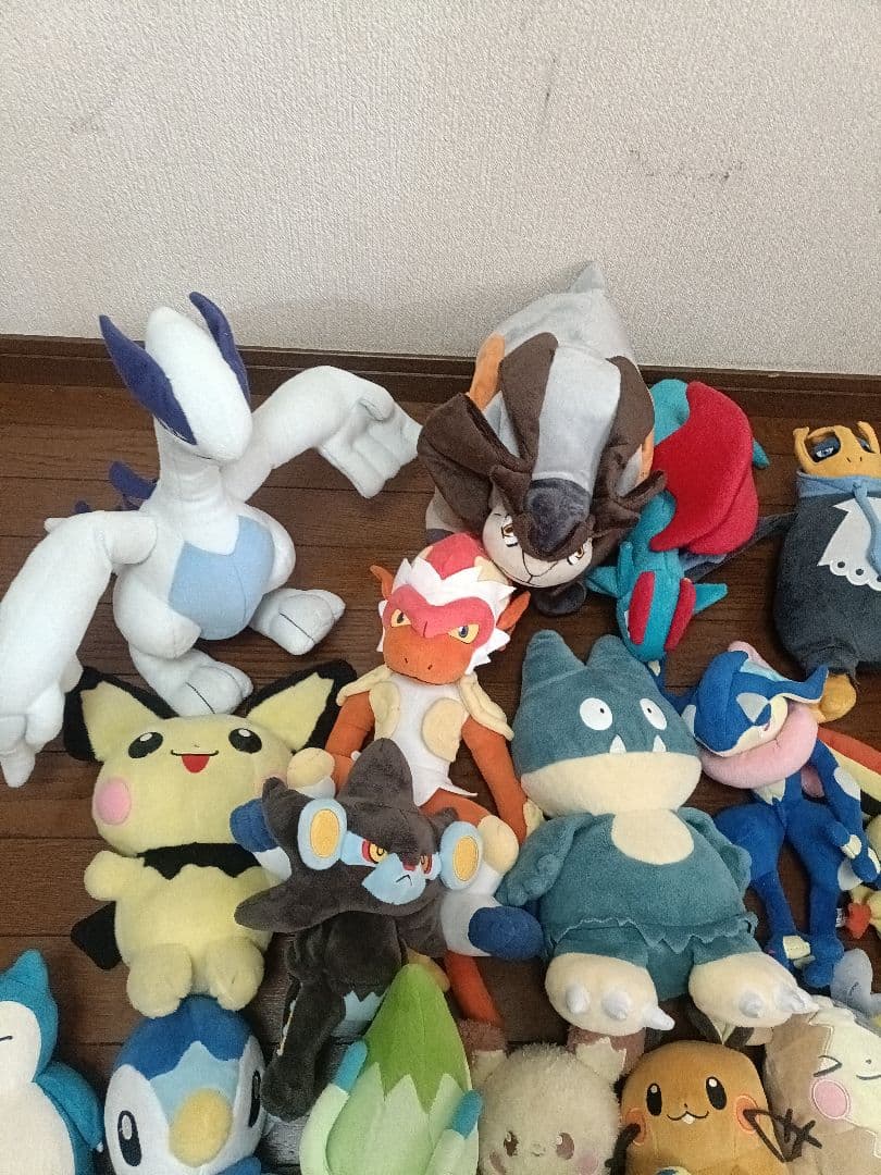 ポケモンセンター限定　タカラトミー　三英貿易　大量　ポケモン　ぬいぐるみ