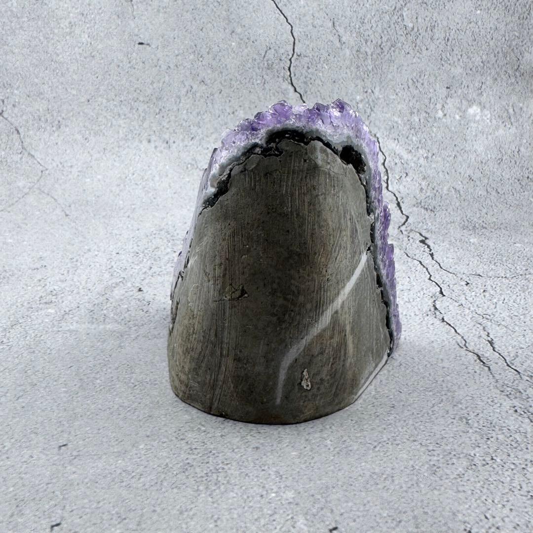 G-179高品質アメジスト クラスター ドーム　ウルグアイ産 高濃度 天然石