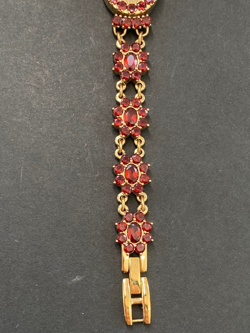 D.M Buxton ホワイトシェル文字盤 ストーン装飾 ブレスウォッチ