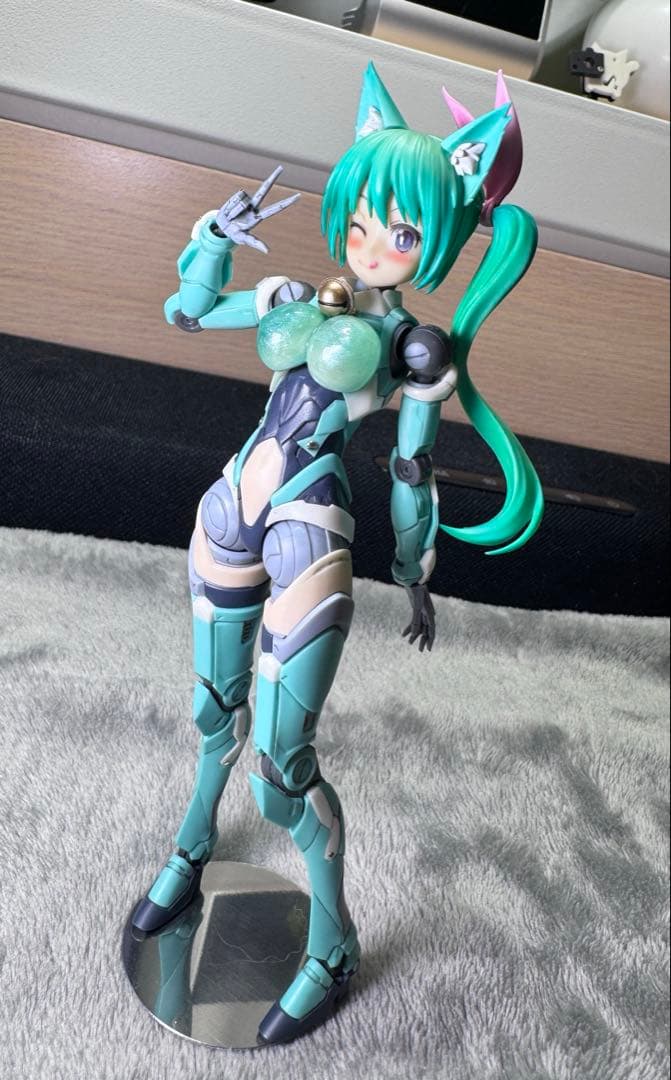 muscuto メカガデ子1.0 部分塗装&トップコート(髪の毛に破損あり)