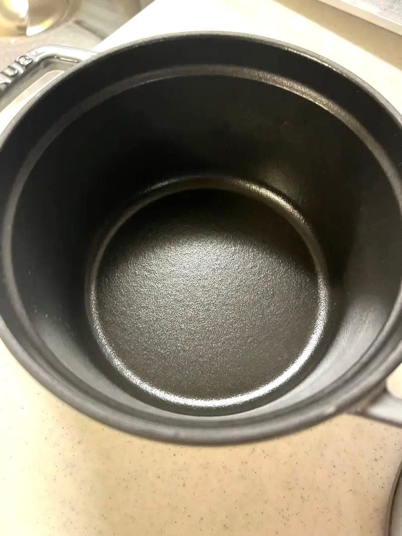 【美品】ストウブStaubピコココット ラウンドグレー 14cmホーロー 鍋