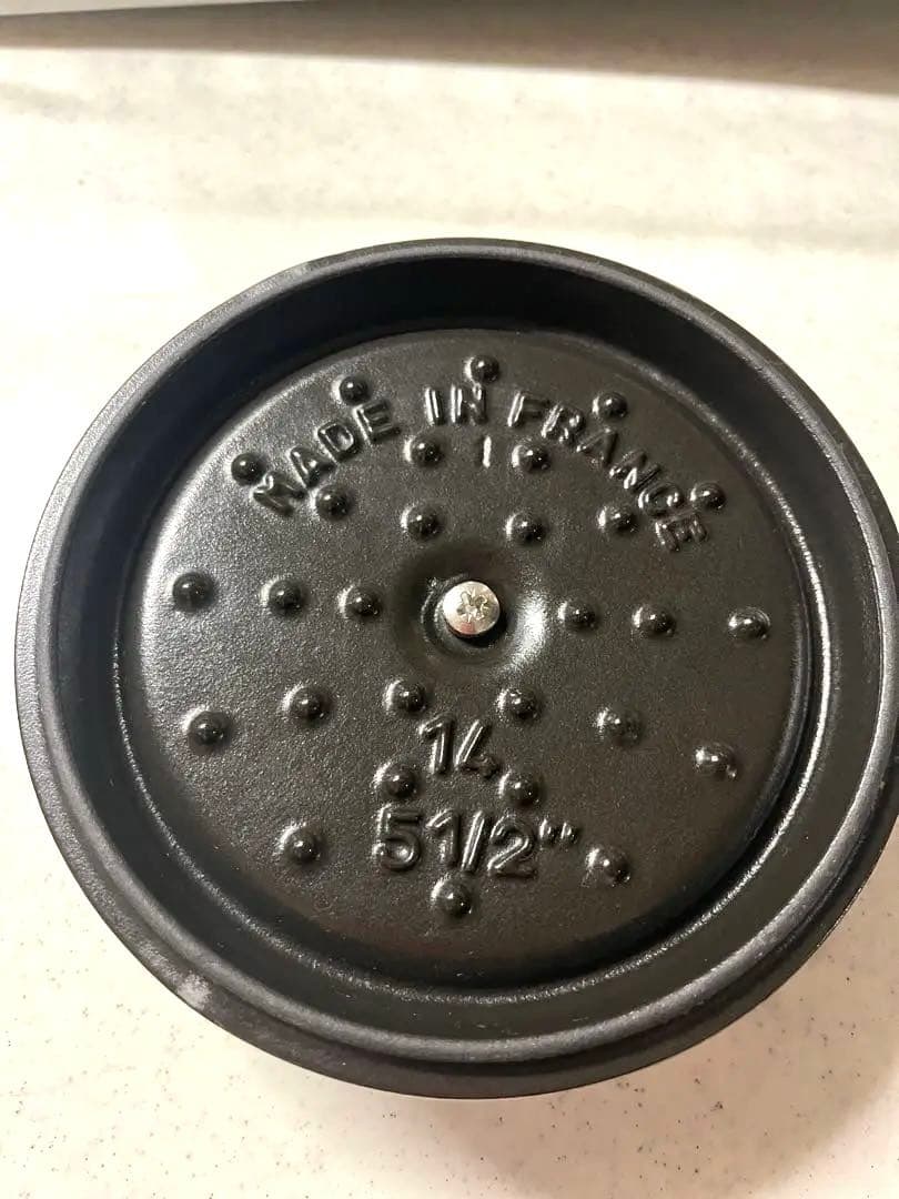 【美品】ストウブStaubピコココット ラウンドグレー 14cmホーロー 鍋