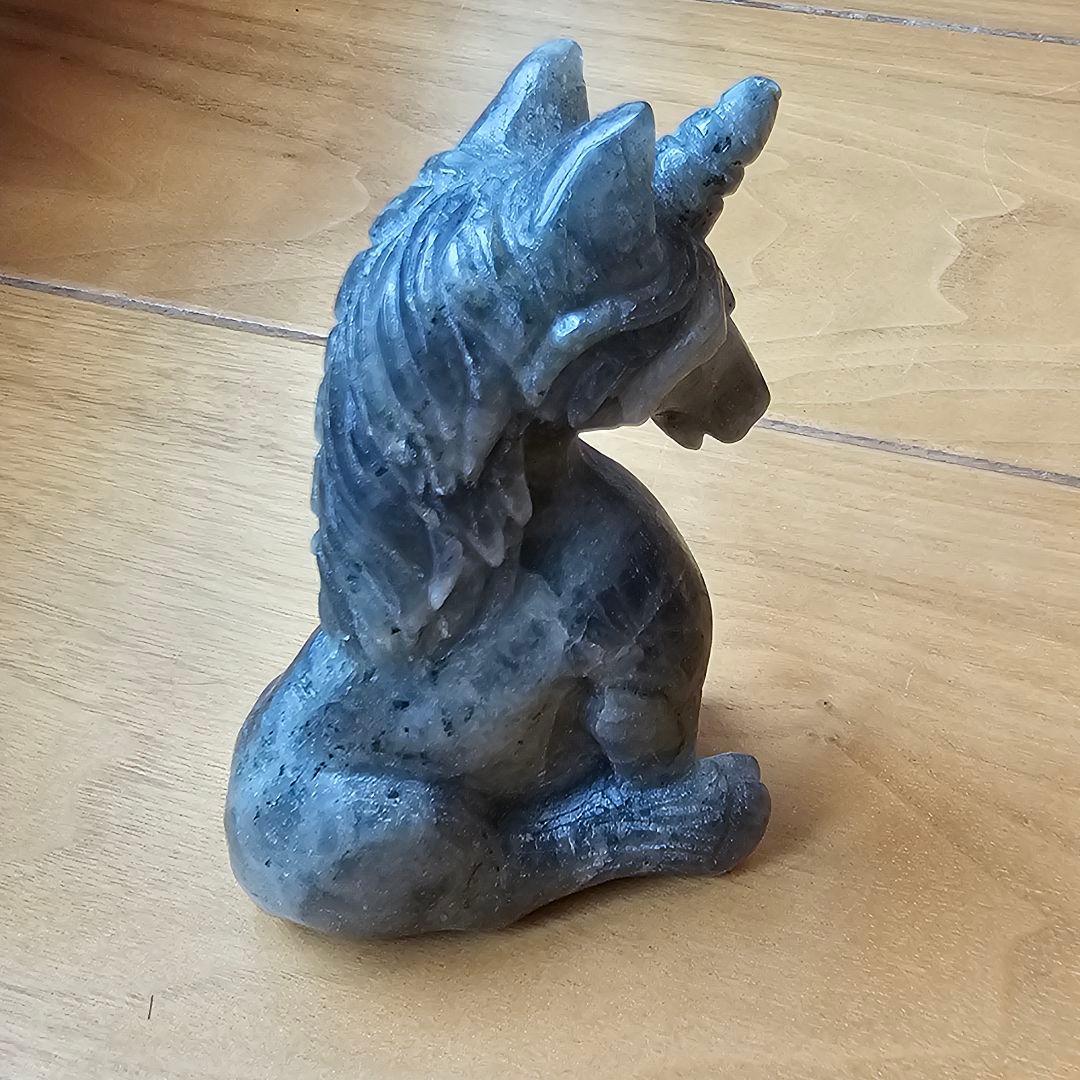 ラブラドライトのユニコーン・天然石