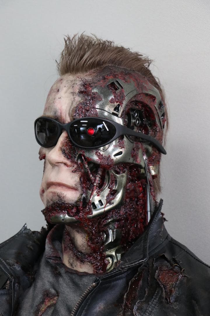 追加画像 等身大 ターミネーター3 シリコンバスト T3 シュワルツェ