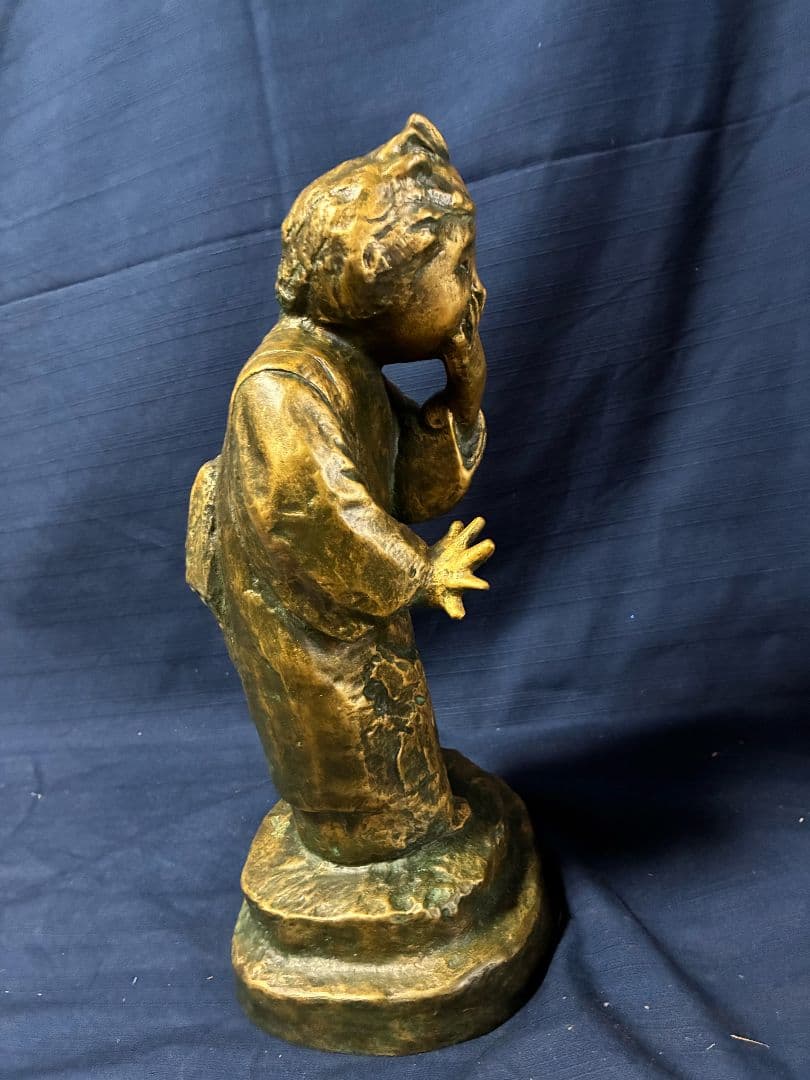 北村西望笑う少女　Ｈ32㎝ W16.5㎝奥14㎝　重さ29kg 喜ぶ少女 銅像