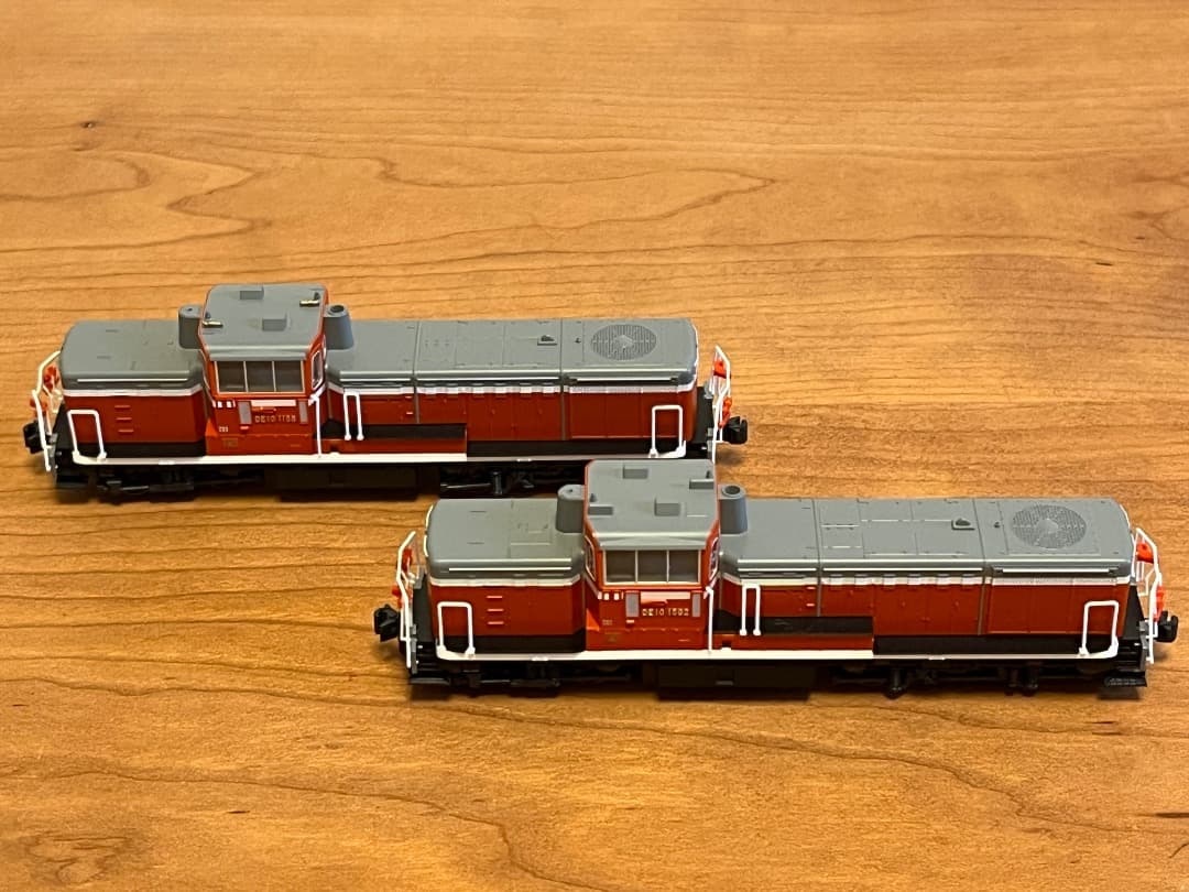 KATO Nゲージ　DE10機関車　２両セット