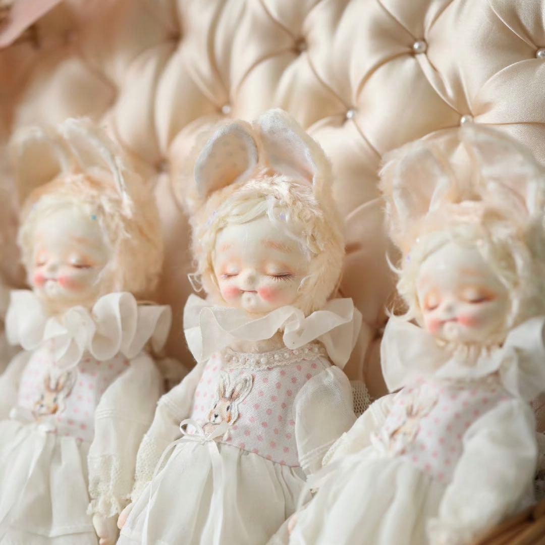 海外作家様 関節人形 優しい眠りうさ ハンドメイド 磁器 陶磁 BJDドール