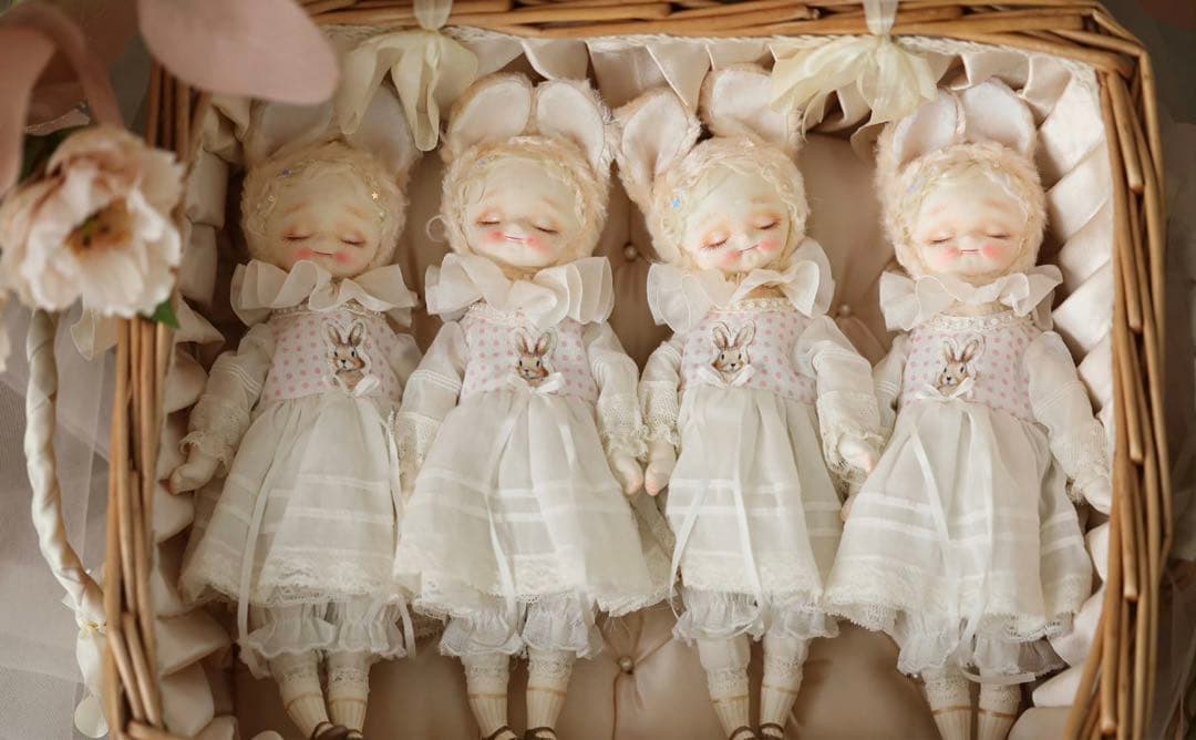 海外作家様 関節人形 優しい眠りうさ ハンドメイド 磁器 陶磁 BJDドール