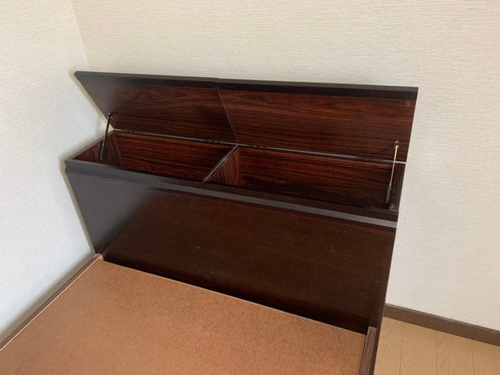 高級ブランド　年数あり　ベンリな物入れ棚、フタ付き　198x95x64