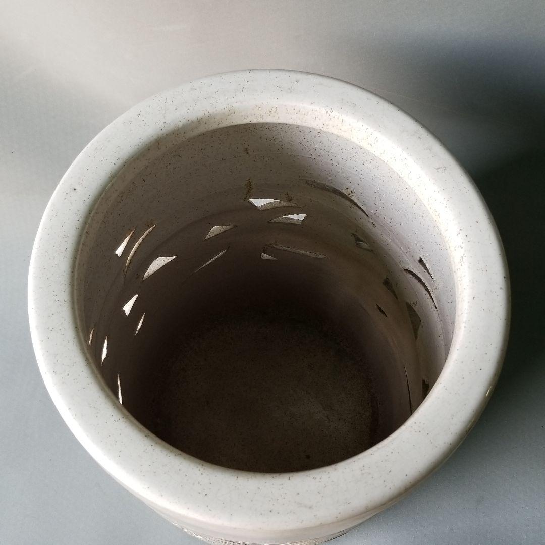 信楽焼傘立て  大容量❗唐草彫 大 高さ４７cm