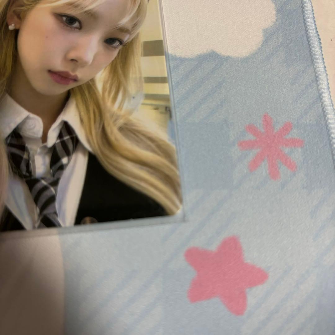 aespa カリナ MY WORLD ジップアップフーディー パーカー トレカ