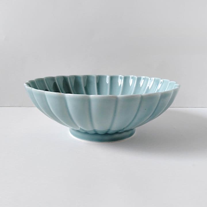 深川製磁 青磁 菊割鉢 20cm 未使用 - メルカリ