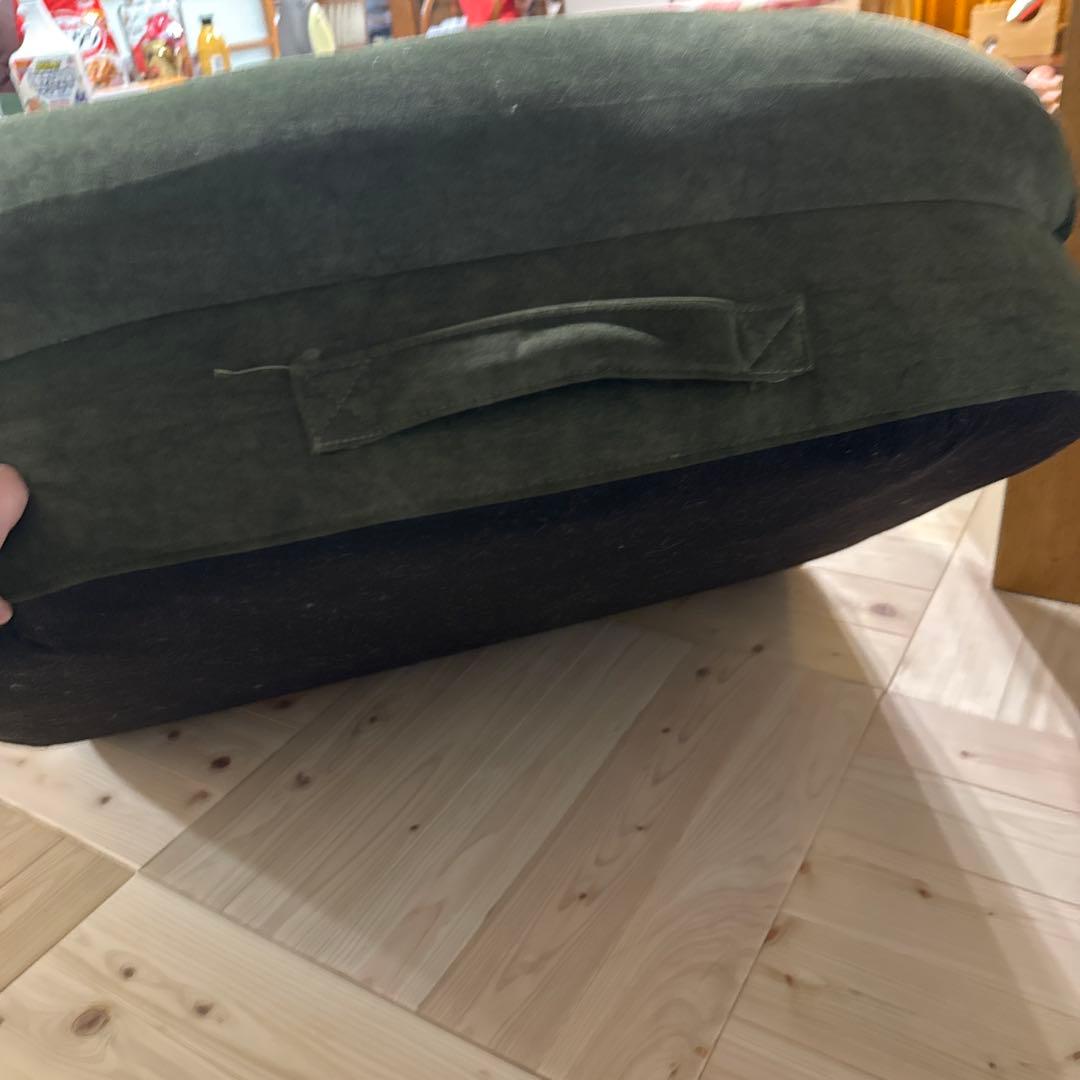 お気に入りだった包み込まれる『モスグリーン　1人掛け 低反発ソファ ベッド』