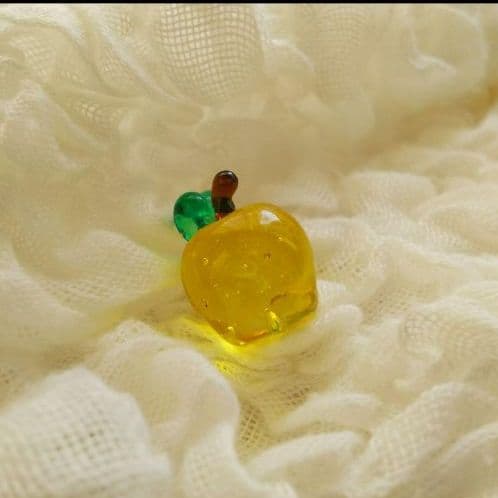 half moon/ゴールデンアップル/魔法林檎ガラス 宇宙 ハンドメイド