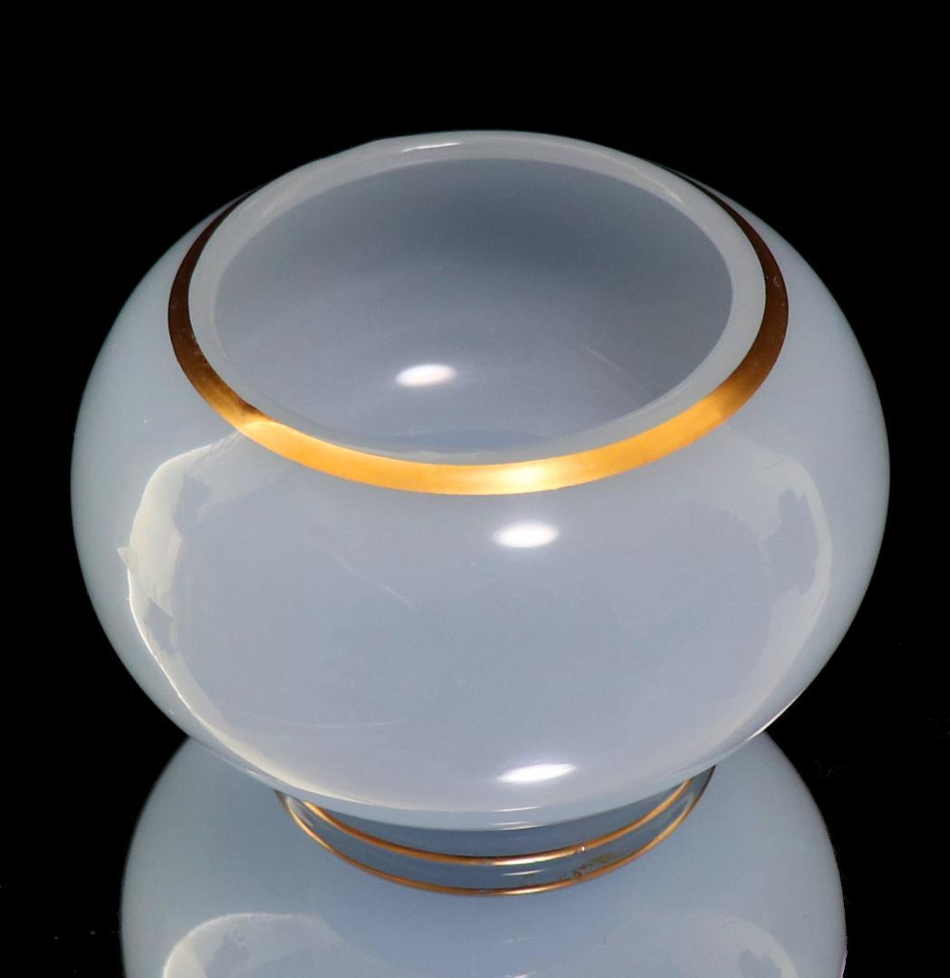 オールド・バカラ レアカラー ライトブルー オパーリンクリスタル製 金彩蓋物