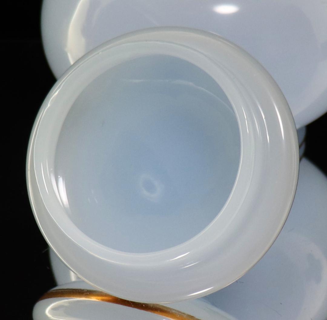 オールド・バカラ レアカラー ライトブルー オパーリンクリスタル製 金彩蓋物