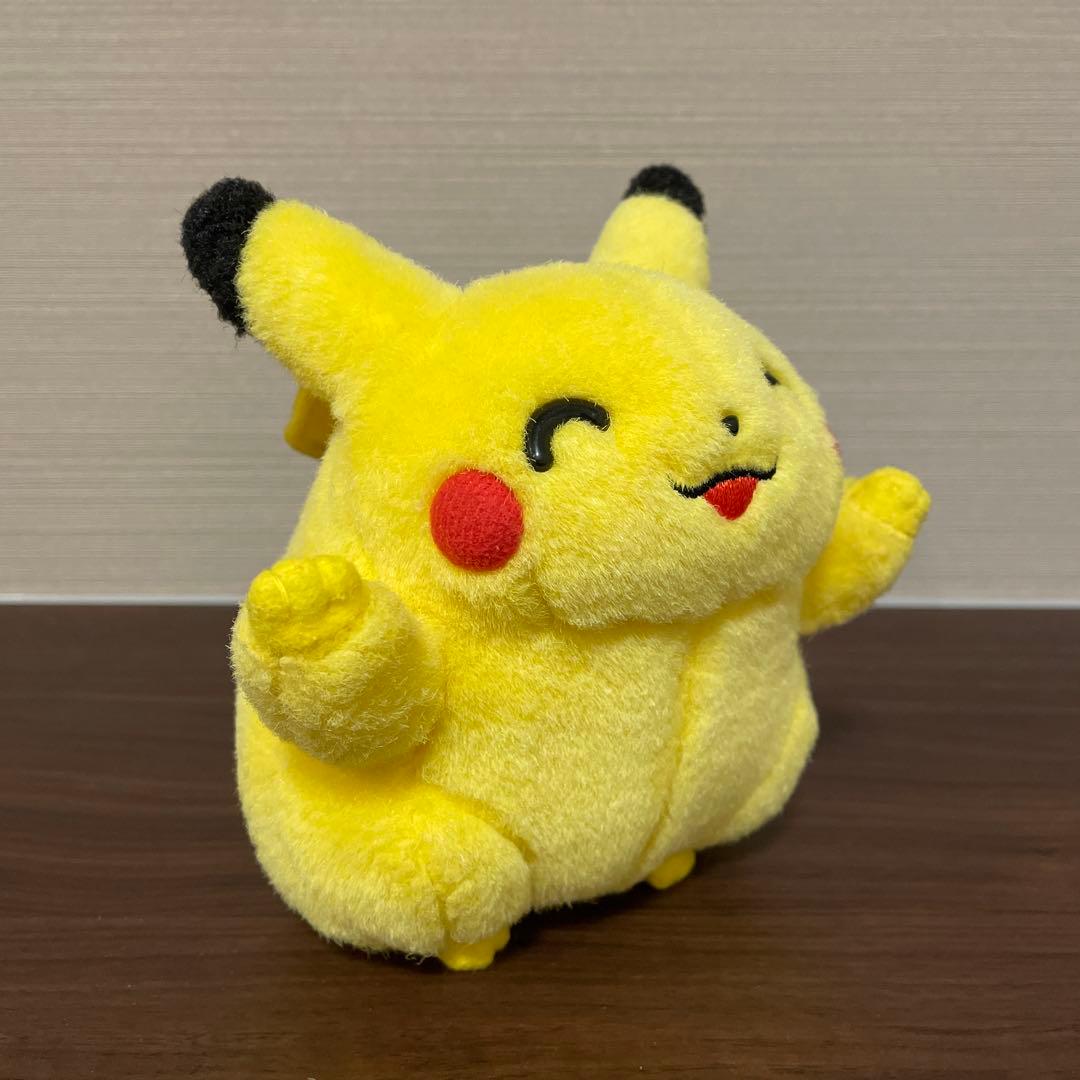 ピカチュウ ぬいぐるみ 初期 TOMY ③