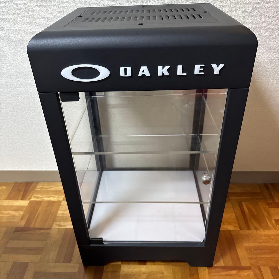 OAKLEY オークリー 公式ディスプレイケース