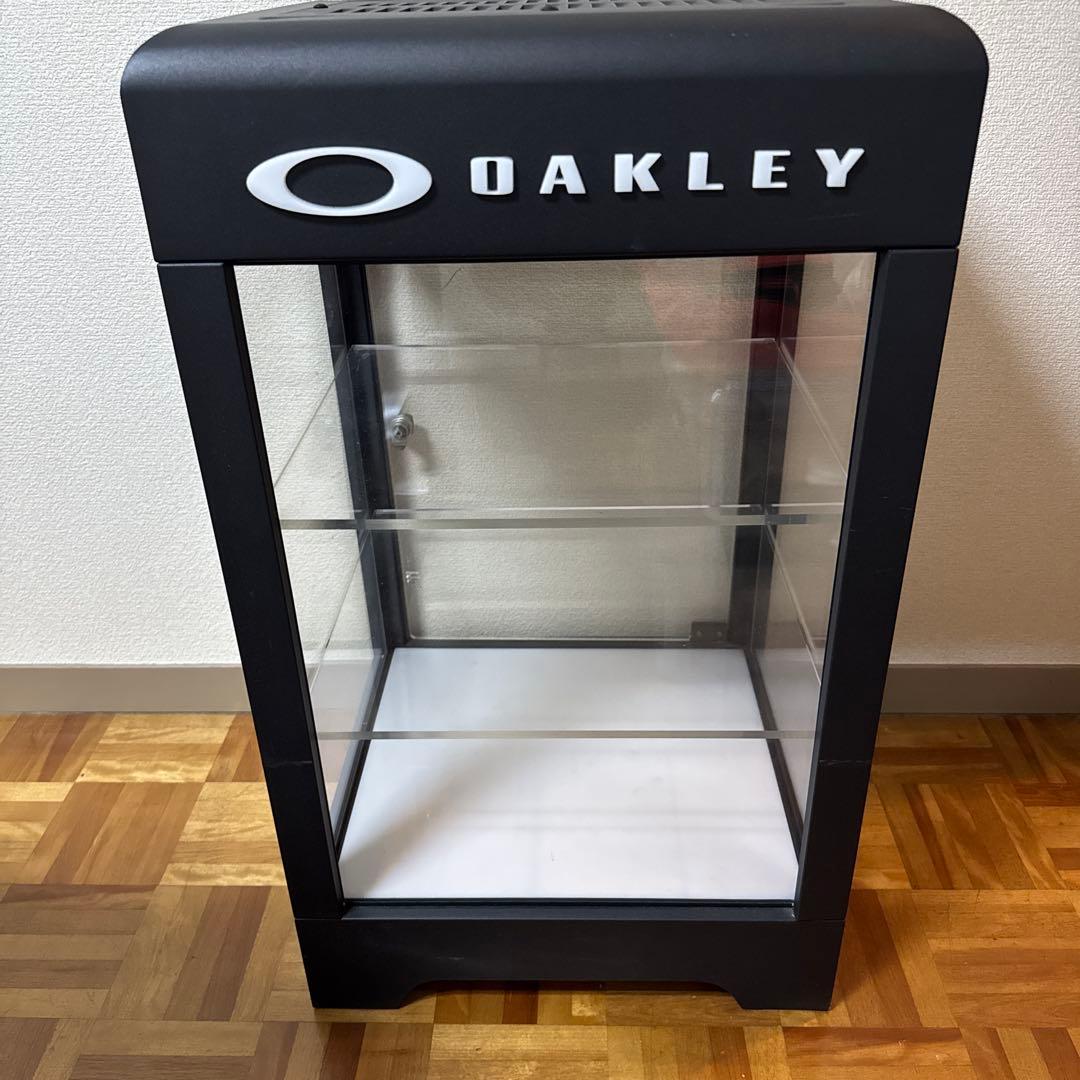 OAKLEY オークリー 公式ディスプレイケース