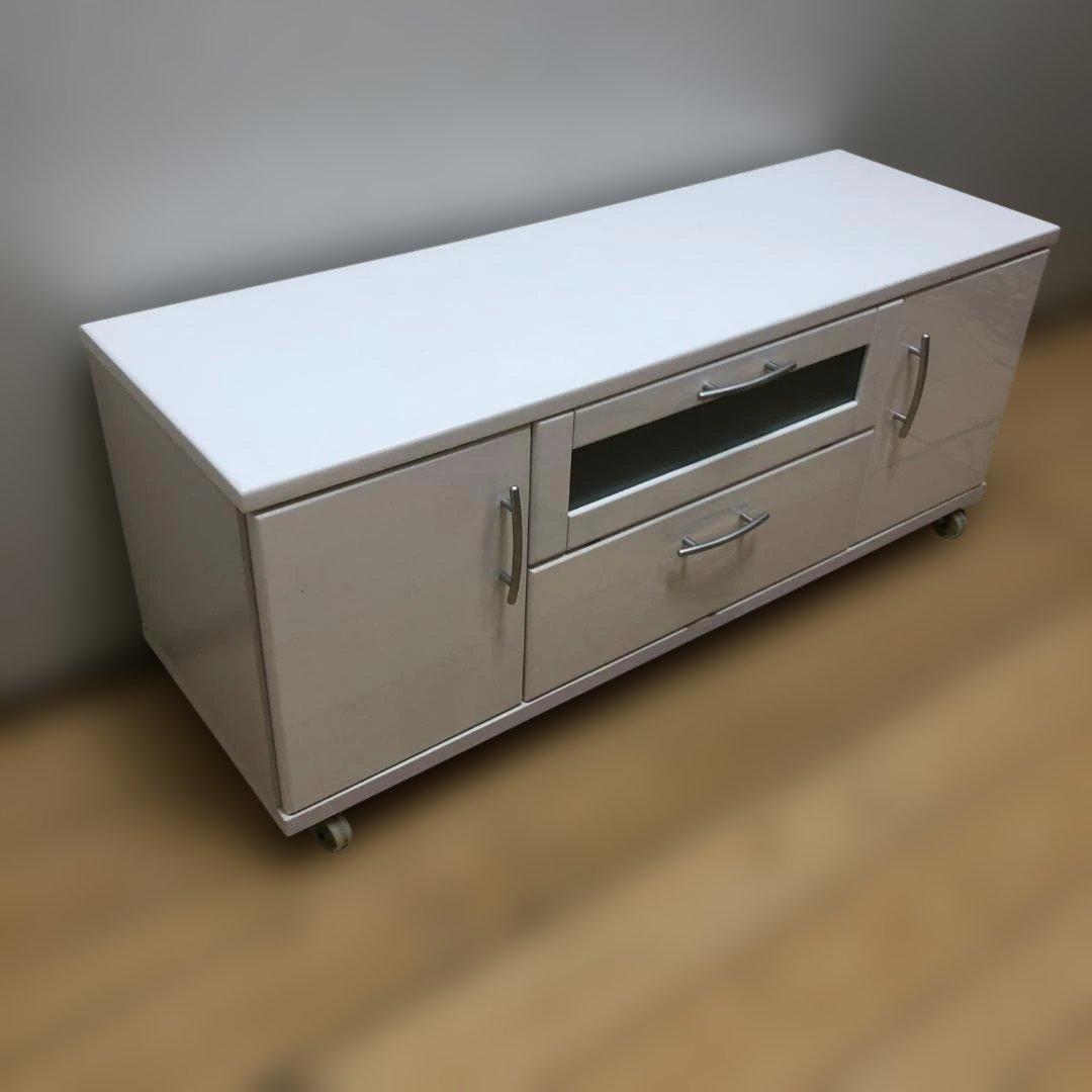 送料無料 テレビ台 ローボード 白 キャスター付き ガラス扉 250803-3