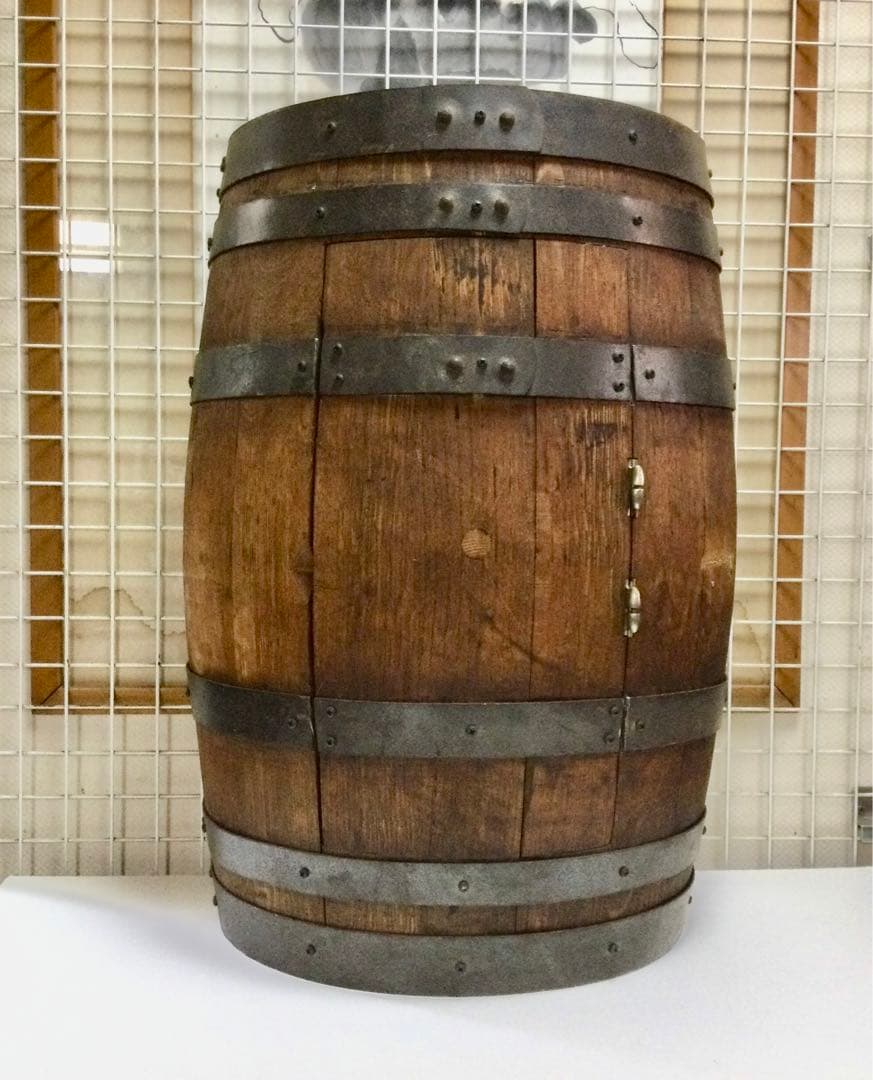 ウイスキー樽【キャビネットラック】　「USED」送料込み