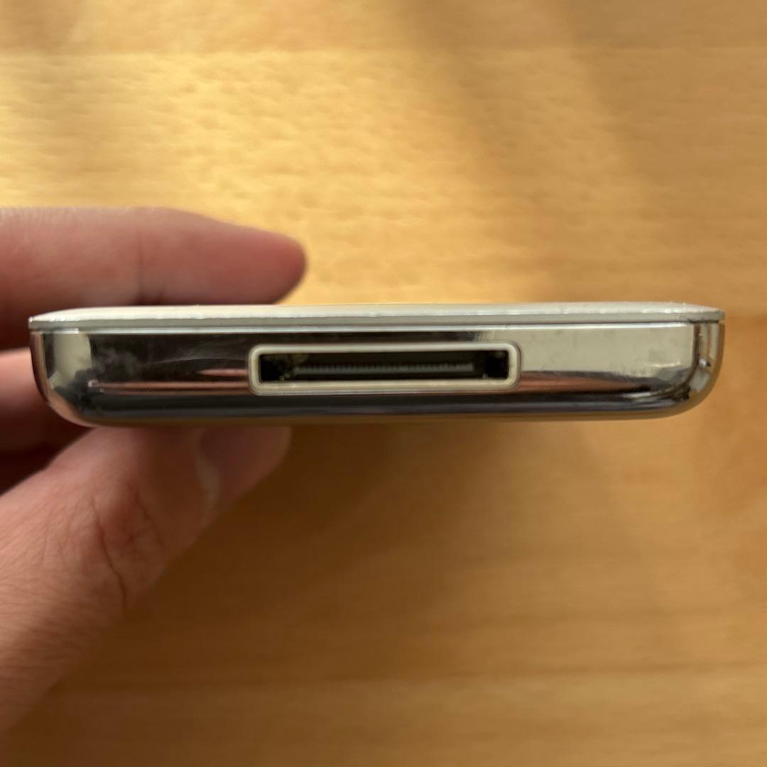 iPod Classic 160GBシルバー USBケーブル付き　ジャンク品