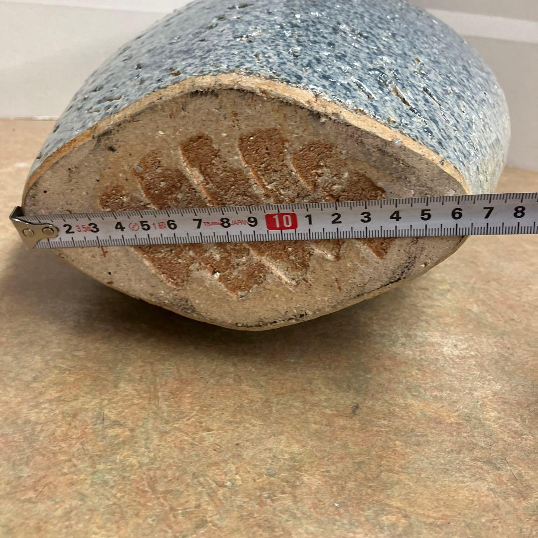 信楽焼手造り花器吹藍楕円