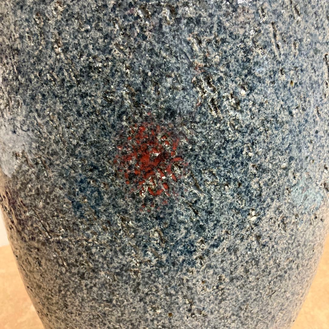 信楽焼手造り花器吹藍楕円