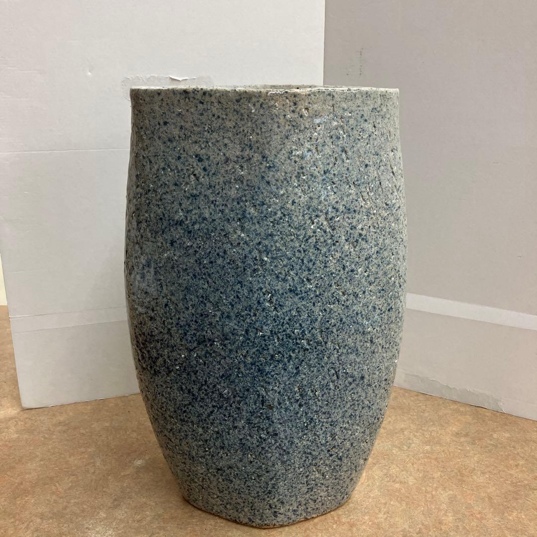 信楽焼手造り花器吹藍楕円