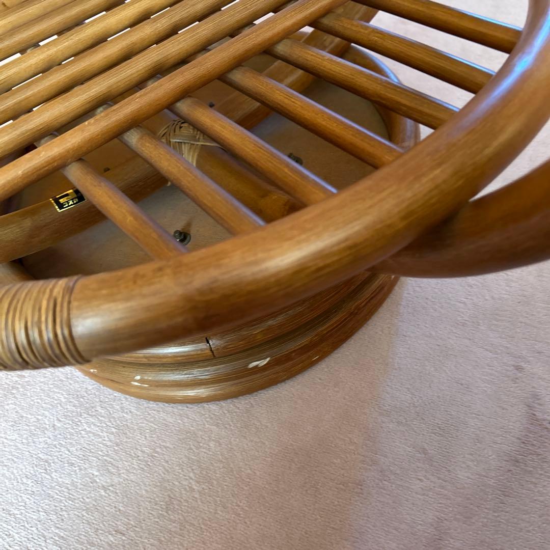 ラタンのテーブル ガラス天板 直径81cm ガラス直径73cm 高さ50cm