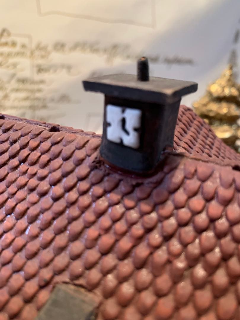 ドイツ製　置物　レアな大型の未使用の陶器のキャンドルハウス細かく作られて可愛い！