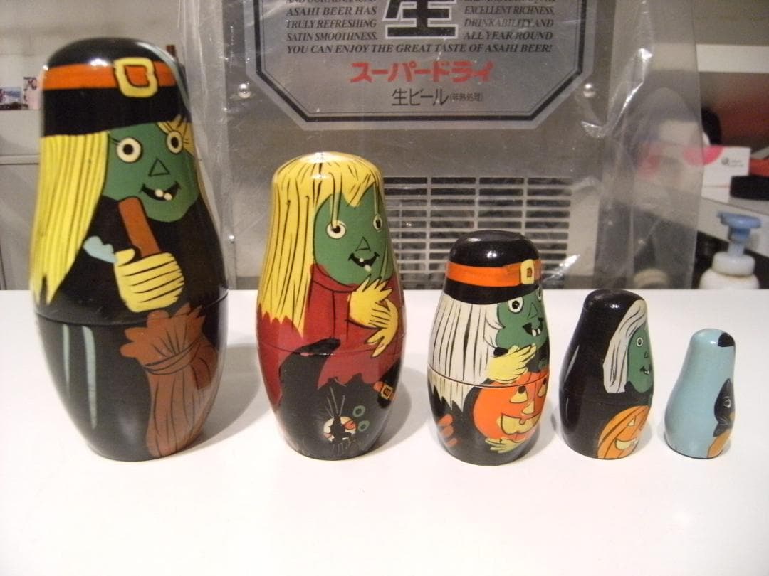 ロシア製品★ハンドメイド 置物 ハロウィン 魔法使い 魔女 マトリョーシカ 人形