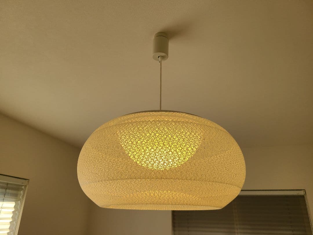 ホワイト円形シーリングライト