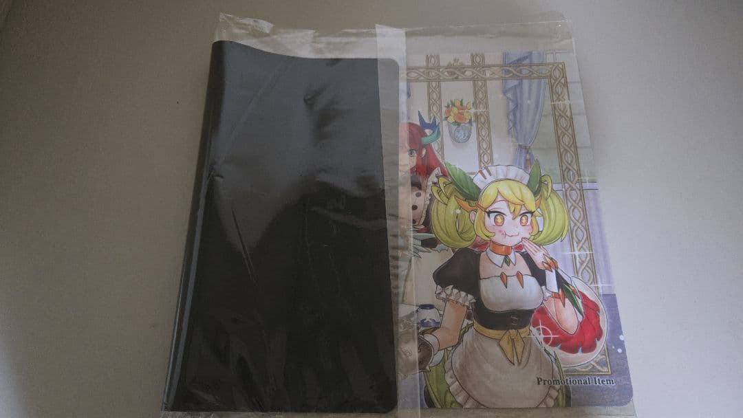 遊戯王公式 ドラゴンメイドのお心づくし プレイマット - メルカリ