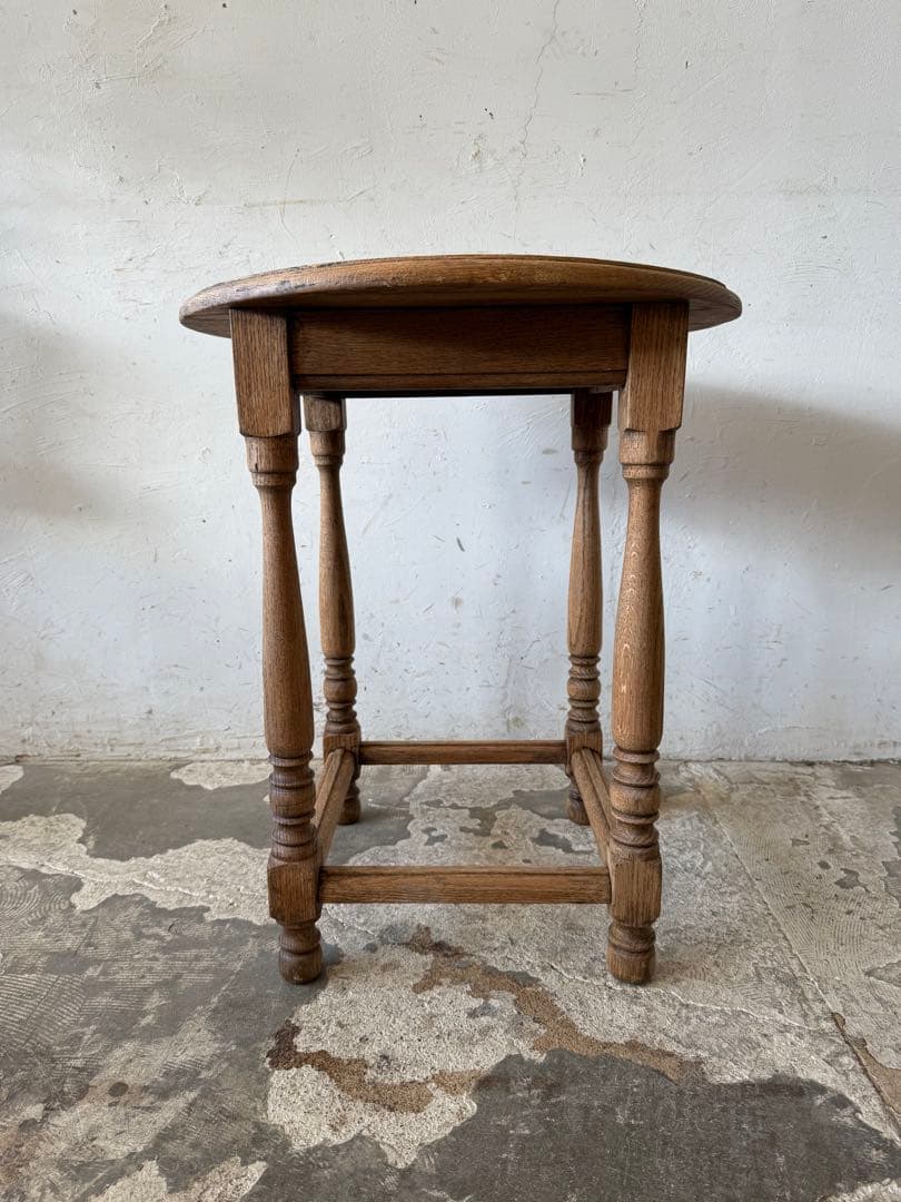 ビンテージ ラウンドコーヒーテーブル　ラウンドセンターテーブル