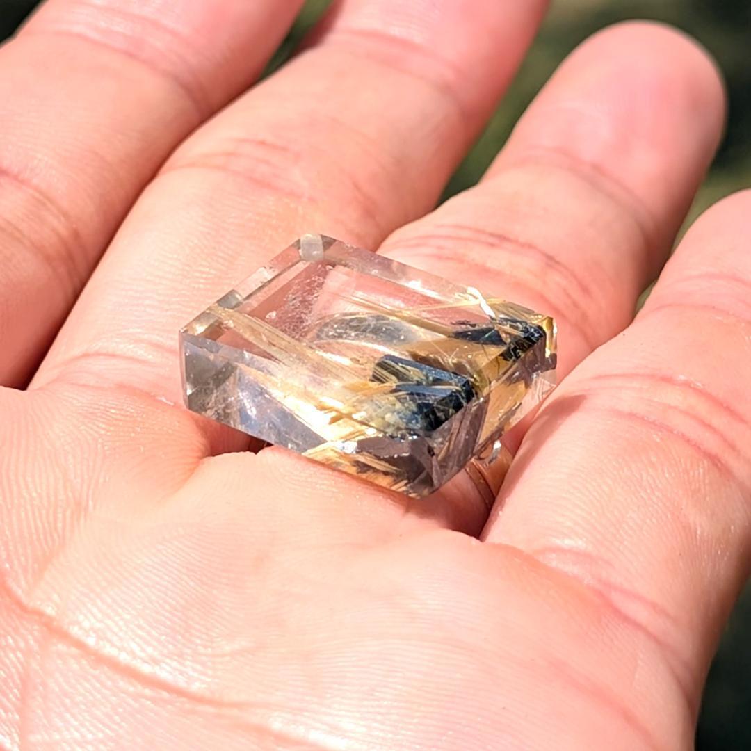 一点物 太陽放射ルチル 磨き原石 スクエアルース お財布サイズ 金運のお守り