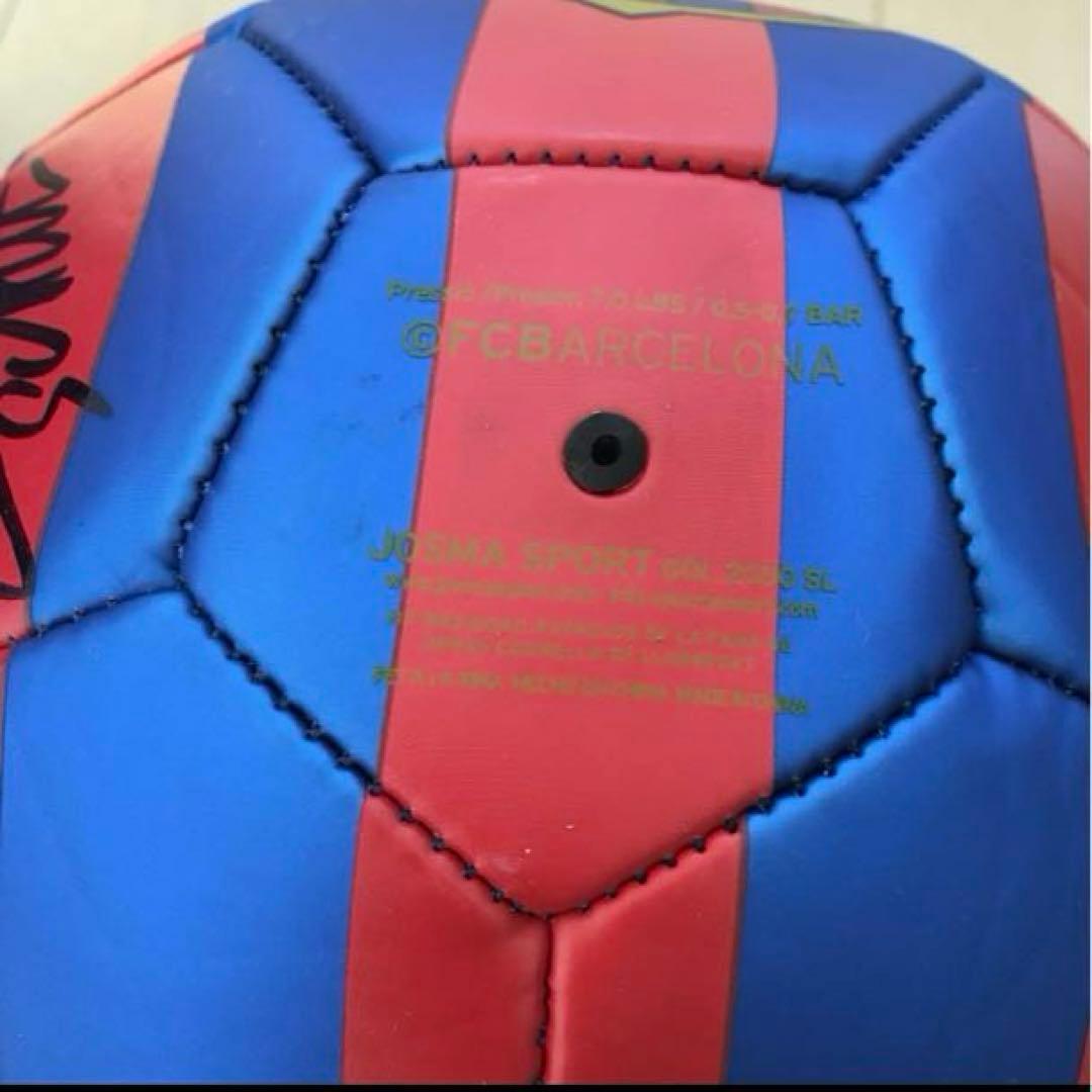 メッシ他バルサ選手5人直筆サイン入りサッカーボール - メルカリ