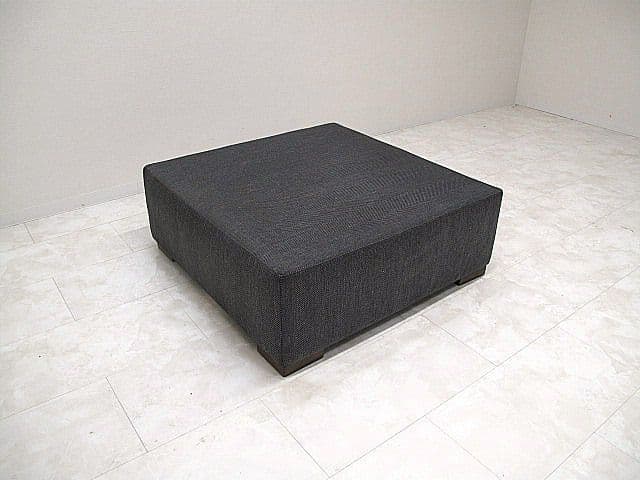 イタリア　NATUZZI ナツッジ　スクエアオットマン　　スツール　サイドチェア
