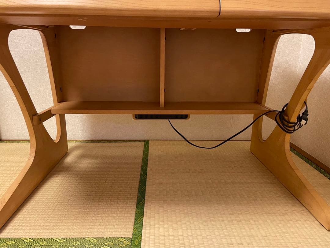 ❶カリモク家具 学習机 机のみ