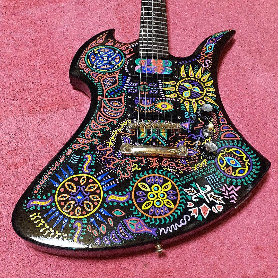 良品》サイケペイント・hideモデル。モッキンバードエレキギター