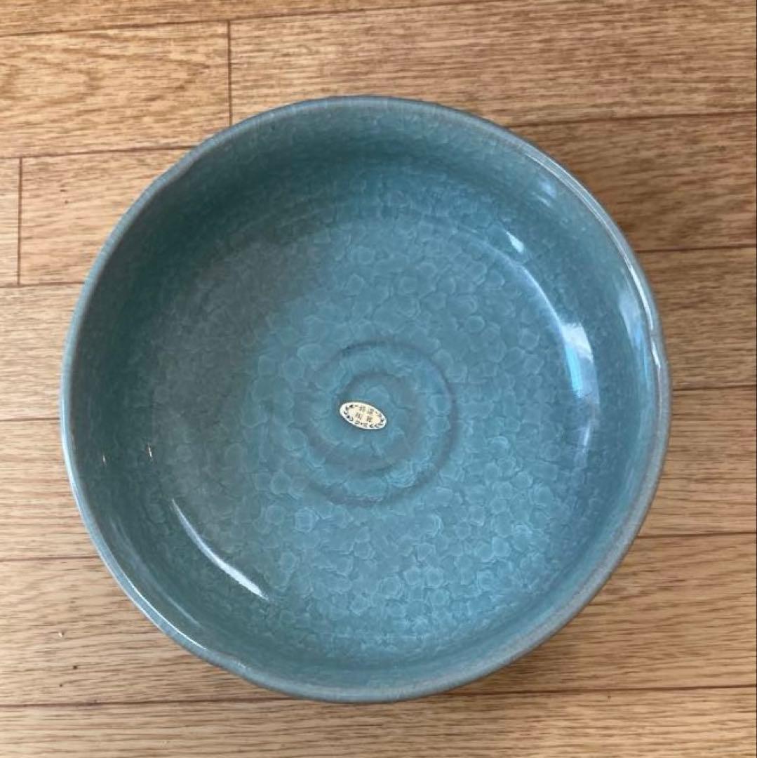 新品未使用 亀甲青磁盛鉢 箱入り直径21.5㎝ - メルカリ