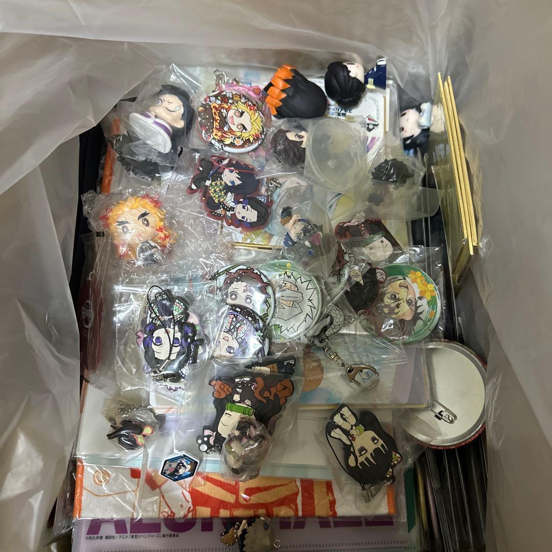 ノンジャンル アニメグッズ まとめ売り 300点以上 - メルカリ